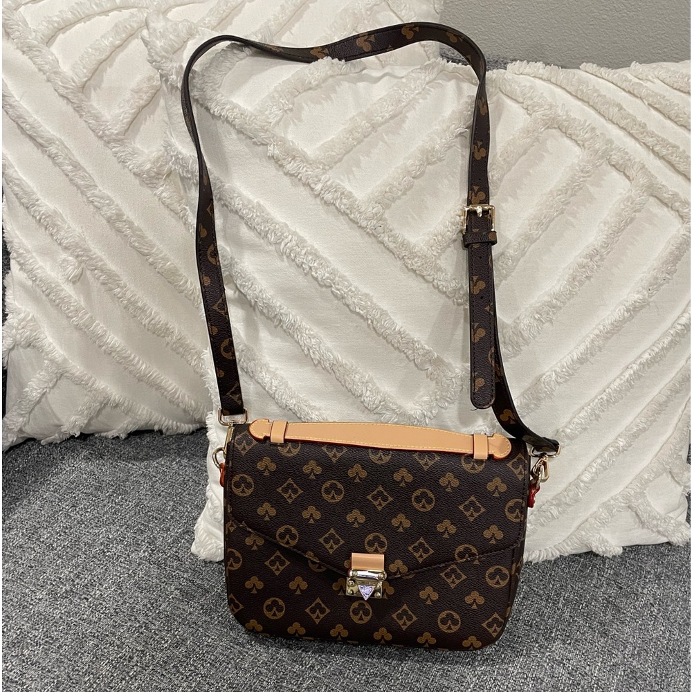 Brown crossbody purse